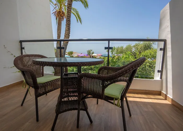 & Torres De San Juan *