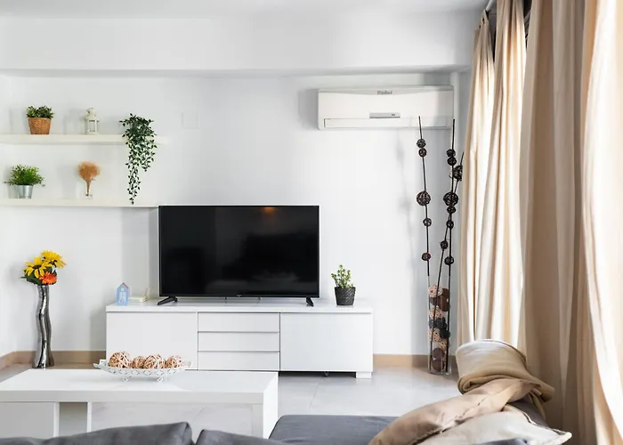 Apartment & Torres De San Juan Nerja