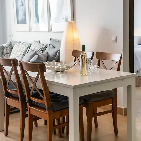 & Torres De San Juan 内尔哈