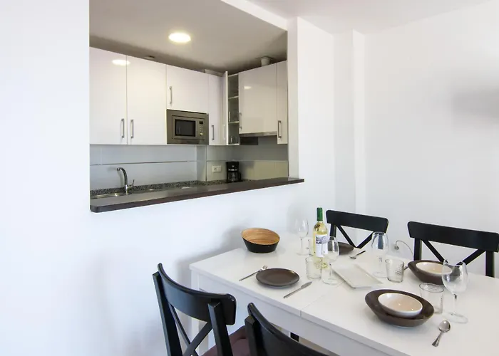 & Torres De San Juan Нерха